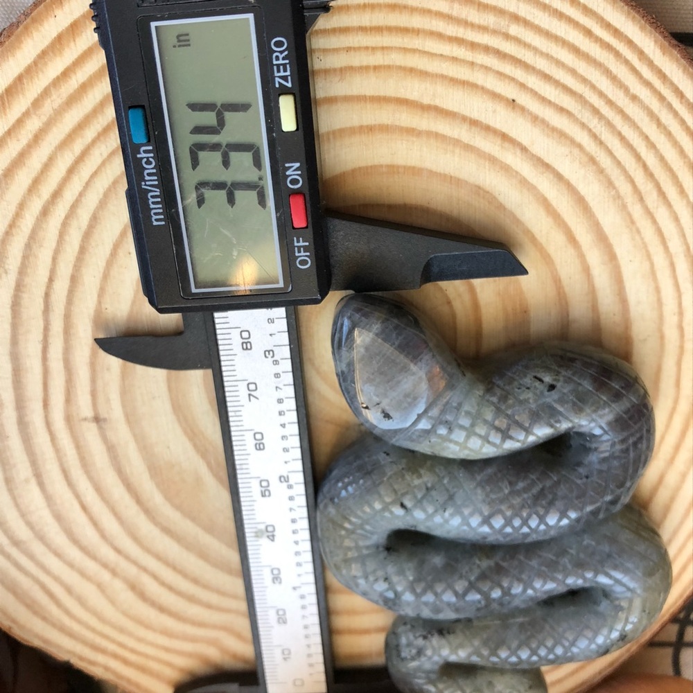 Labradorite Crystal Snake - Picture 15 of 15